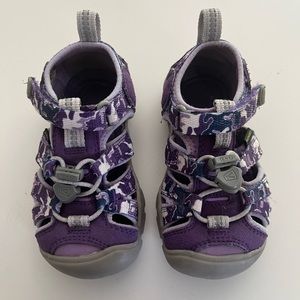 Toddler Size 8 Purple KEEN Sandals